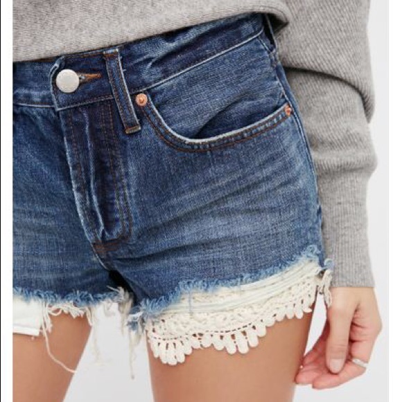 Free People daisy chain lace jean shorts size 25 B17 - Picture 2 of 12